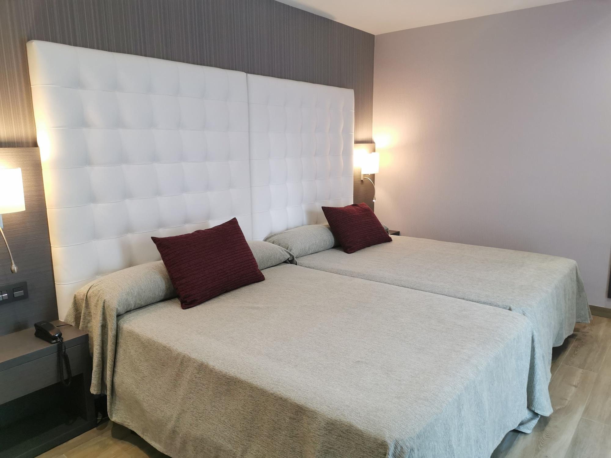 Petit Palau - Adults Only Hotell Blanes Exteriör bild